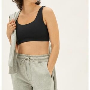 Everlane NWT Activewear The Perform Bra Workout Padded Sports Bra Black Size XS